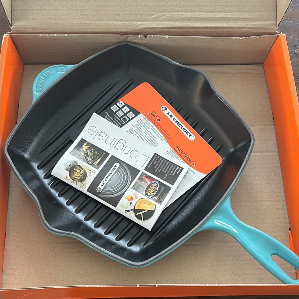 Le Creuset Square Grill Pan nwts